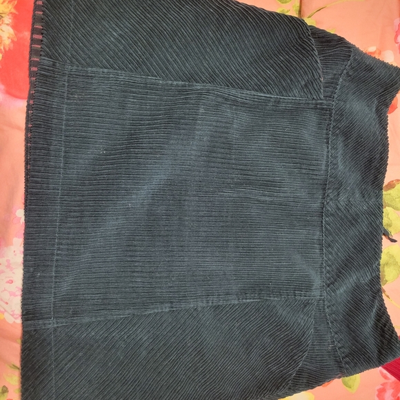 Courdroy mini skirt VEUC - Picture 3 of 6